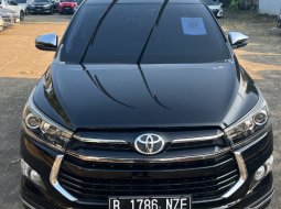 2019 Toyota Venturer Hitam - Jual mobil bekas di Banten