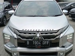 2021 Mitsubishi Xpander Cross Premium Package AT Silver - Jual mobil bekas di Banten