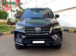 2022 Toyota Fortuner Hitam - Jual mobil bekas di DKI Jakarta