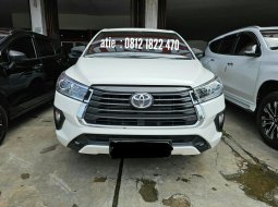 2022 Toyota Kijang Innova 2.4V Putih - Jual mobil bekas di Jawa Barat