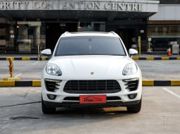 2015 Porsche Macan Turbo PDK Putih - Jual mobil bekas di DKI Jakarta