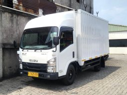 2022 Isuzu Elf NLR Putih - Jual mobil bekas di DKI Jakarta