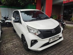 2023 Daihatsu Sigra 1.2 R AT Putih - Jual mobil bekas di Banten