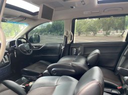 2014 Nissan Elgrand Highway Star Hitam - Jual mobil bekas di DKI Jakarta