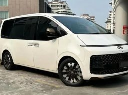 2022 Hyundai Staria Signature 7 Putih - Jual mobil bekas di DKI Jakarta