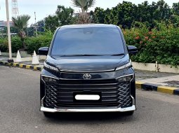 2022 Toyota Voxy CVT Hitam - Jual mobil bekas di DKI Jakarta