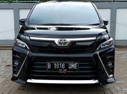 2019 Toyota Voxy 2.0 A/T Hitam - Jual mobil bekas di DKI Jakarta