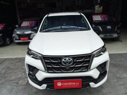 2022 Toyota Fortuner VRZ Putih - Jual mobil bekas di Jawa Barat