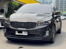 2017 Kia Grand Sedona Ultimate Coklat - Jual mobil bekas di DKI Jakarta