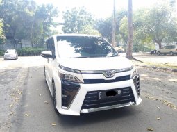 2019 Toyota Voxy 2.0 A/T Putih - Jual mobil bekas di DKI Jakarta