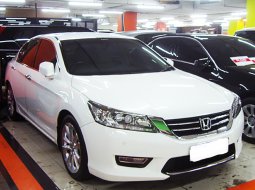 2013 Honda Accord VTi-L Putih - Jual mobil bekas di DKI Jakarta