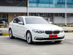 2018 BMW 5 Series 530i Putih - Jual mobil bekas di DKI Jakarta