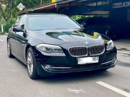 2013 BMW 5 Series 520i Hitam - Jual mobil bekas di DKI Jakarta