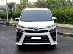 2021 Toyota Voxy CVT Putih - Jual mobil bekas di DKI Jakarta