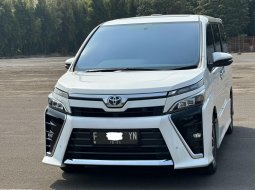 2019 Toyota Voxy 2.0 A/T Putih - Jual mobil bekas di DKI Jakarta