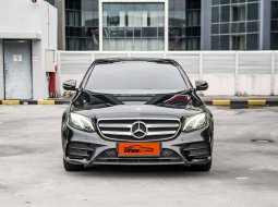 2017 Mercedes-Benz E-Class E 300 Hitam - Jual mobil bekas di DKI Jakarta