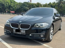 2016 BMW 5 Series 520i Hitam - Jual mobil bekas di DKI Jakarta