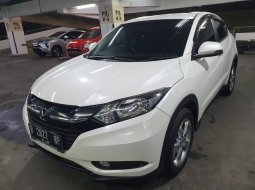 2018 Honda HR-V E CVT Putih - Jual mobil bekas di DKI Jakarta