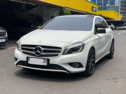 2013 Mercedes-Benz A-Class A 200 Hitam - Jual mobil bekas di DKI Jakarta