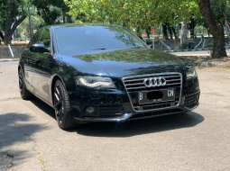 2010 Audi A4 2.0 Sedan Hitam - Jual mobil bekas di DKI Jakarta