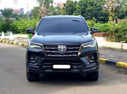 2022 Toyota Fortuner Hitam - Jual mobil bekas di DKI Jakarta