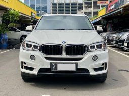 2017 BMW X5 xDrive25d Putih - Jual mobil bekas di DKI Jakarta