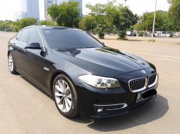 2016 BMW 5 Series 520i Hitam - Jual mobil bekas di DKI Jakarta