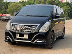 2018 Hyundai H-1 2.5L CRDi Royale Hitam - Jual mobil bekas di DKI Jakarta