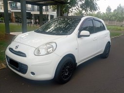 2013 Nissan March 1.2L AT Putih - Jual mobil bekas di Banten