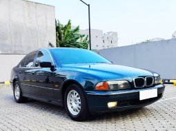 1997 BMW 5 Series 528i Hijau - Jual mobil bekas di Banten