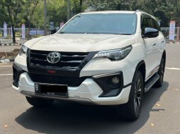 2019 Toyota Fortuner 2.4 TRD AT Putih - Jual mobil bekas di DKI Jakarta