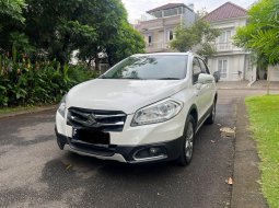 2016 Suzuki SX4 S-Cross AT Putih - Jual mobil bekas di Banten