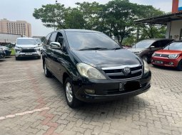 2006 Toyota Kijang Innova V Hitam - Jual mobil bekas di Banten