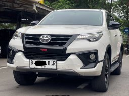 2019 Toyota Fortuner 2.4 TRD AT Putih - Jual mobil bekas di DKI Jakarta