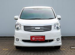 2013 Toyota NAV1 V Putih - Jual mobil bekas di Jawa Barat