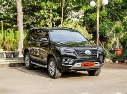 2022 Toyota Fortuner VRZ Hitam - Jual mobil bekas di DKI Jakarta