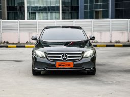 2018 Mercedes-Benz E-Class E250 Hitam - Jual mobil bekas di DKI Jakarta