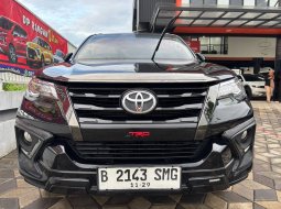 2019 Toyota Fortuner 2.4 VRZ AT Hitam - Jual mobil bekas di Jawa Barat