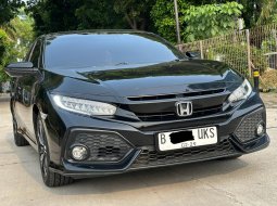 2018 Honda Civic E CVT Hitam - Jual mobil bekas di DKI Jakarta