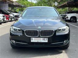 2013 BMW 5 Series 520i Hitam - Jual mobil bekas di DKI Jakarta