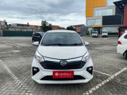 2022 Daihatsu Sigra 1.2 R AT Putih - Jual mobil bekas di Banten