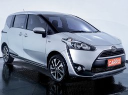 2017 Toyota Sienta V CVT Silver - Jual mobil bekas di Jawa Barat