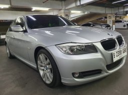 2012 BMW 3 Series 320i Silver - Jual mobil bekas di DKI Jakarta