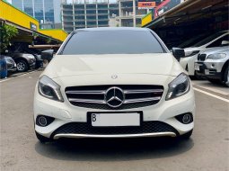 2013 Mercedes-Benz A-Class A 200 Putih - Jual mobil bekas di DKI Jakarta