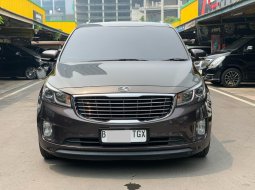 2017 Kia Grand Sedona Ultimate Coklat - Jual mobil bekas di DKI Jakarta