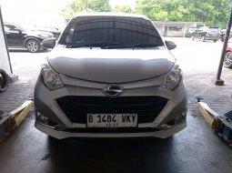 2017 Daihatsu Sigra 1.2 R AT Silver - Jual mobil bekas di DKI Jakarta