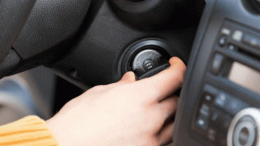 10 Tips Tepat Merawat Mesin Mobil Manual