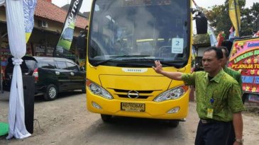 15 Unit Hino Bus FB 130 Warna Meriah Jadi Armada Baru Trans Jogja