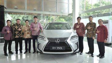 Lexus RX 350L, SUV Mewah 7 Penumpang Dengan Desain Unik