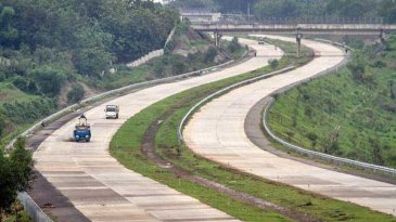 Dianggap Menghabiskan Dana Negara, Apa Alasan Jalan Tol Dibuat Berkelok?